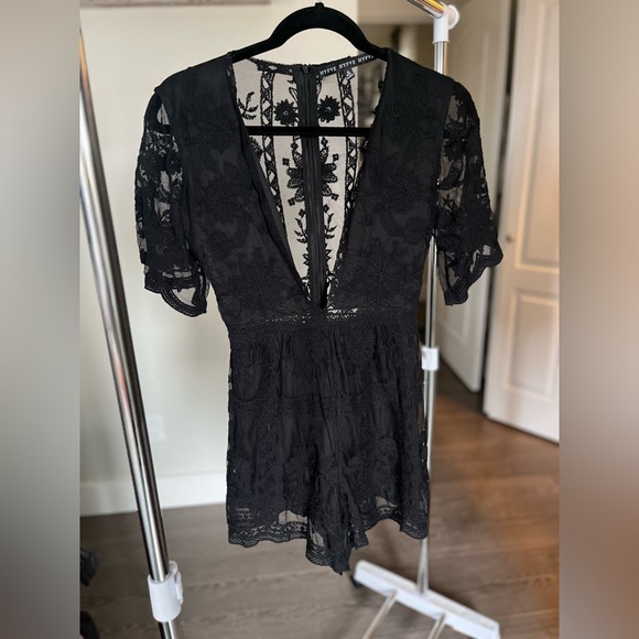 HYFVE Lace Romper - Picture 1 of 2